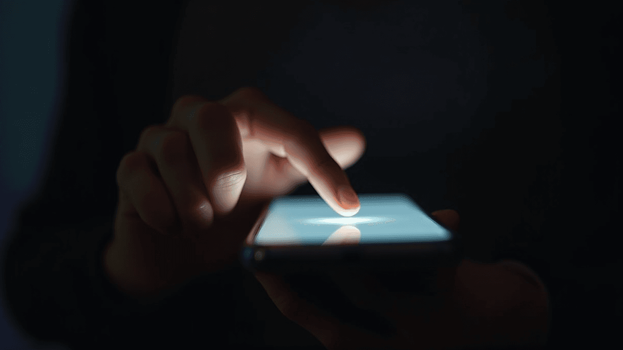 EU Targets Meta's 'Addictive' Design Architecture