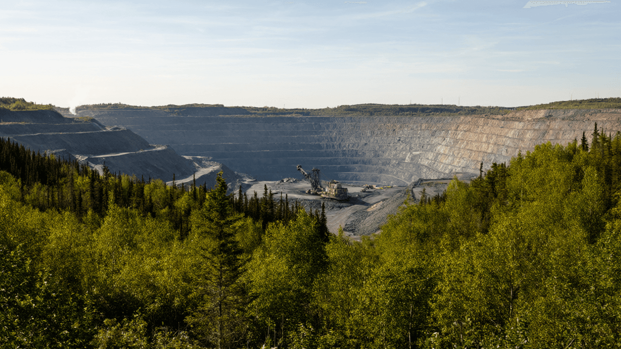 Provinces Urge Ottawa to Expand Mining Tax Credits to Save Stalled Projects