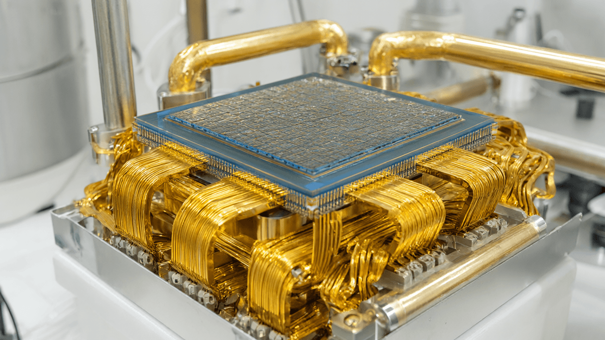 Quantum Computing's Path to Commercialization Diverges from AI Hype