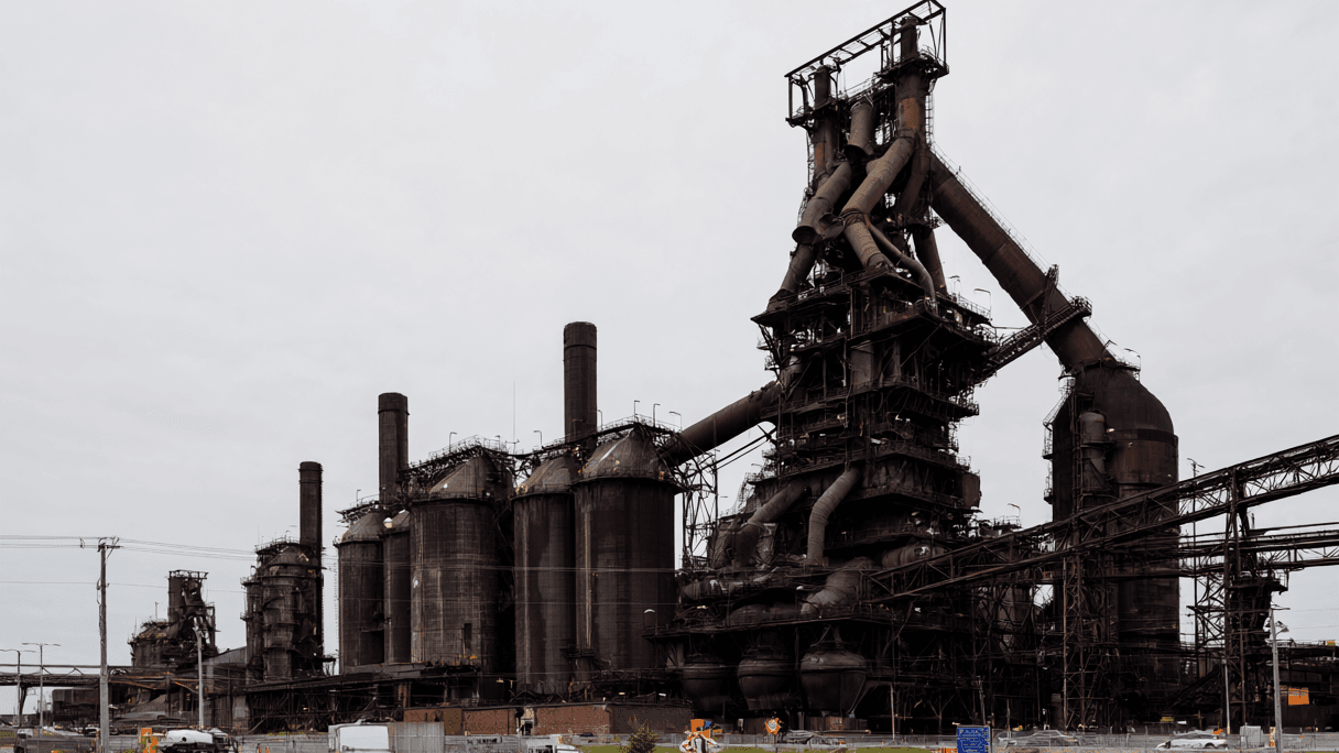 Stelco Defies Ottawa's Legal Threats, Proceeds With Hamilton Layoffs