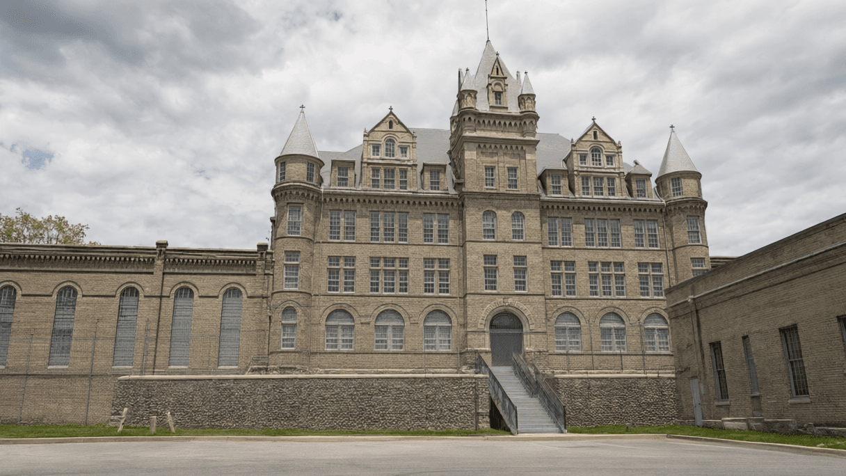 Bureaucratic Paralysis: The Systemic Collapse Behind Christa Pike's Botched Execution